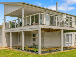 All Decked Out, Smiths Beach
